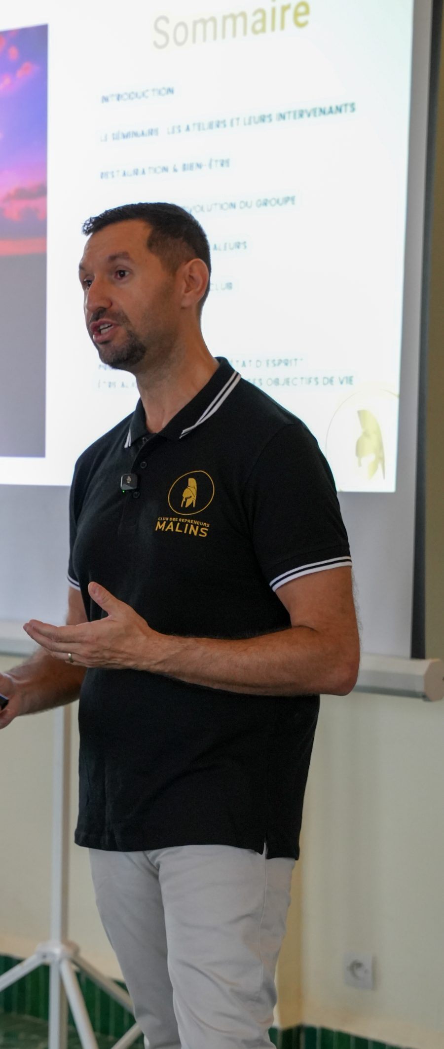 Fateh anime un séminaire du Club